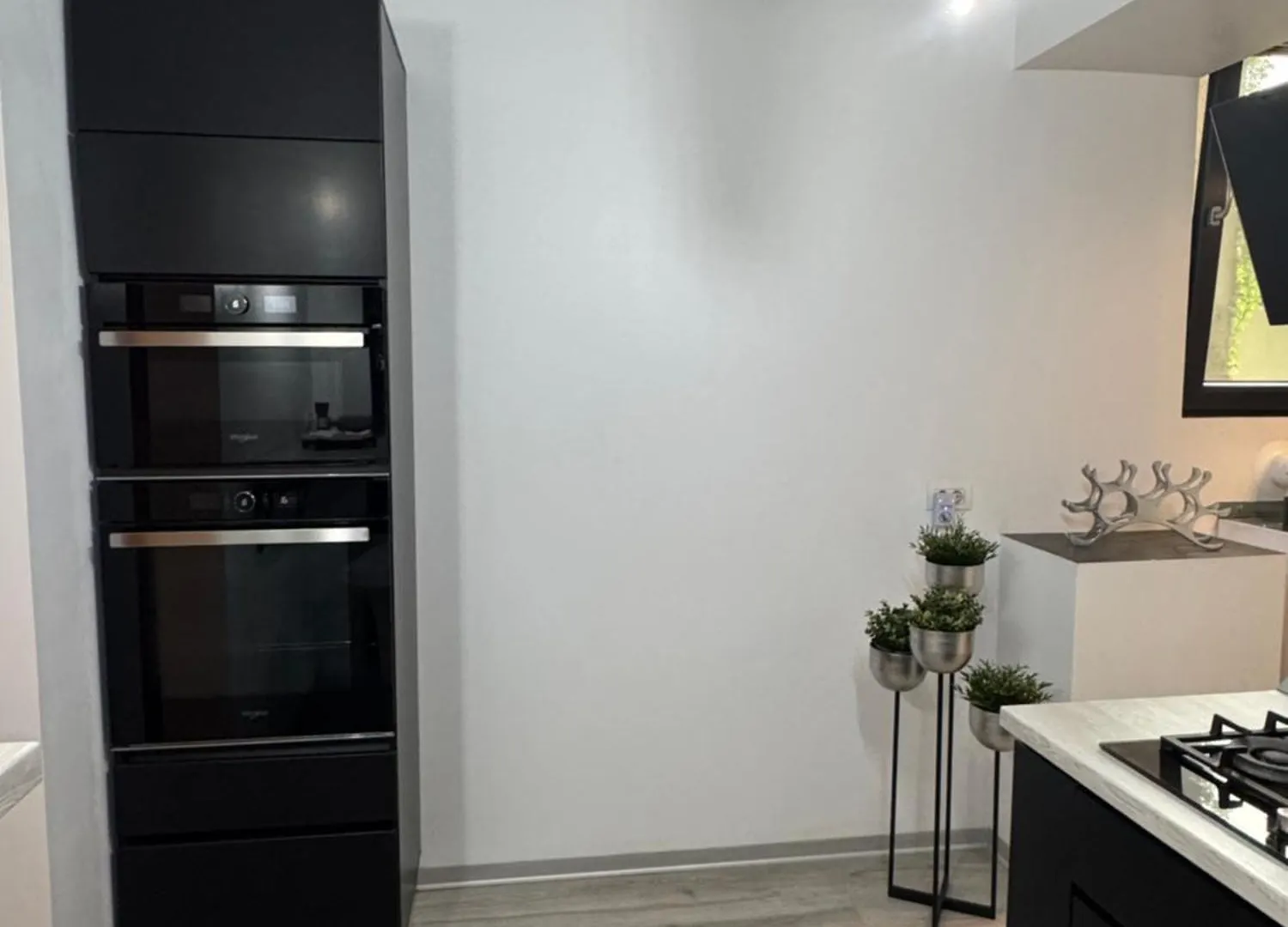 Ultracentral Luxury Apartament Bucharest Apartment
